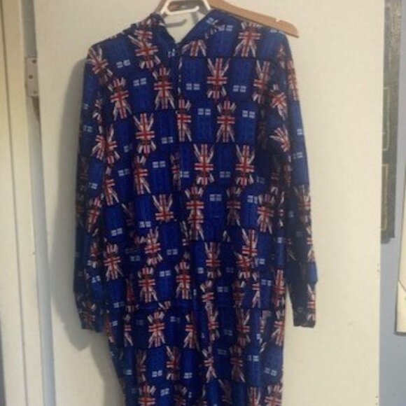 Dr. Who adult onsie - Picture 1 of 5